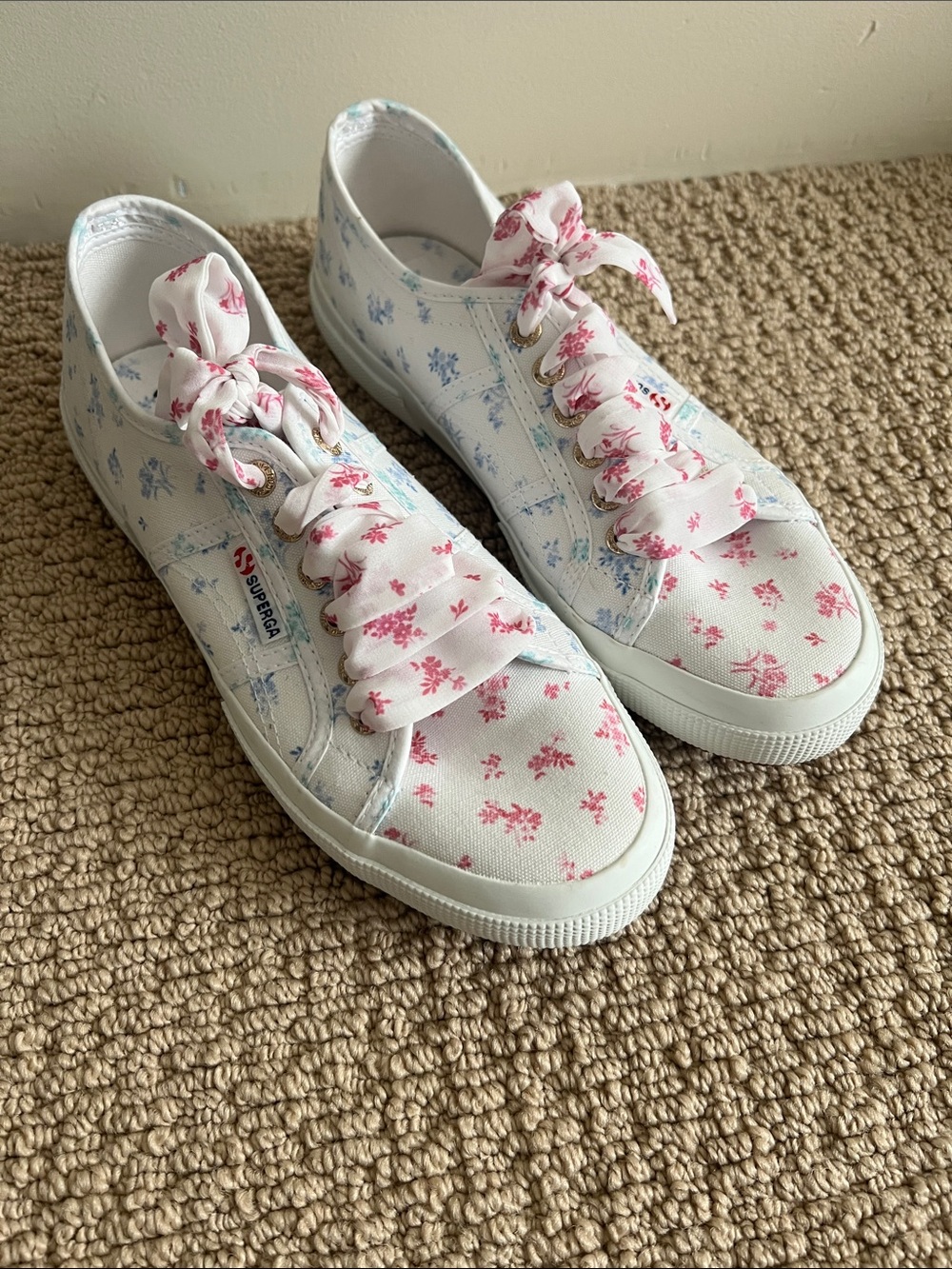 Superga Womens Size 39.5 (8.5 US) White Canvas Sneakers with Pink Floral Accents